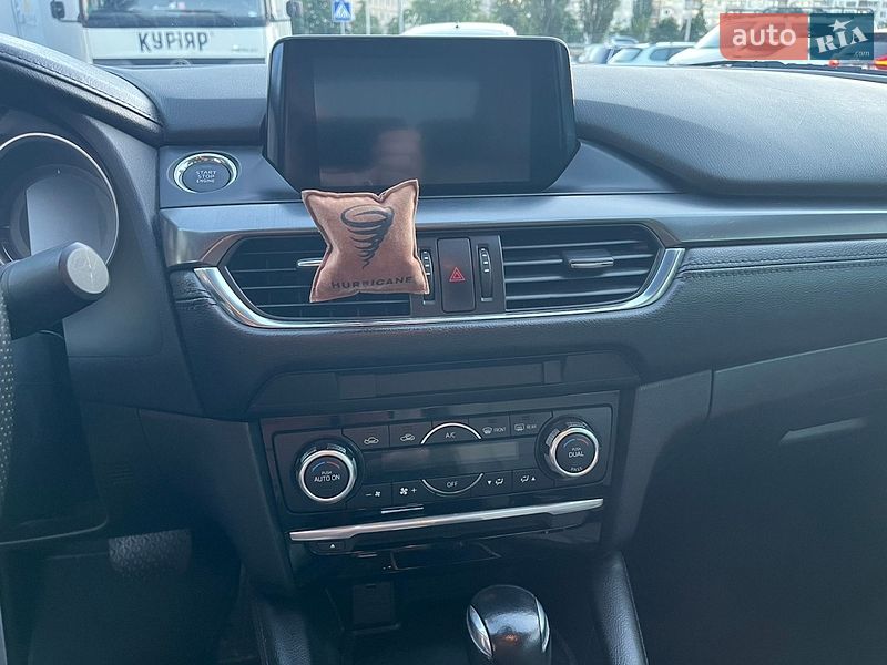 Седан Mazda 6 2017 в Киеве