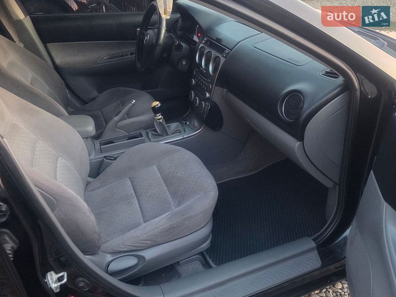 Седан Mazda 6 2002 в Тячеві