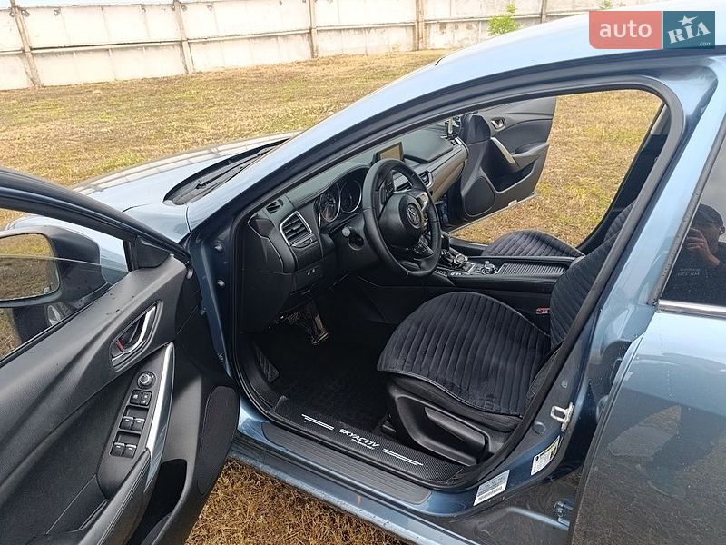 Седан Mazda 6 2015 в Компаніївці