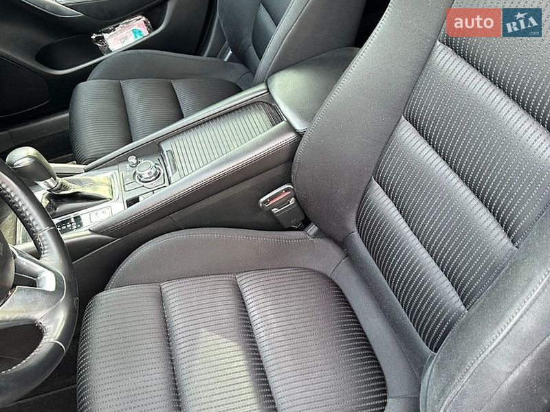 Седан Mazda 6 2016 в Павлограді