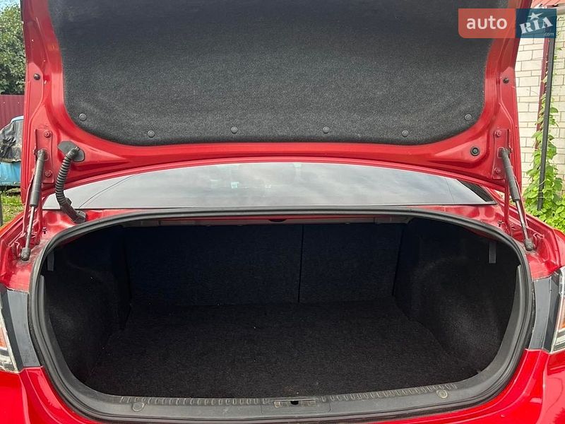 Седан Mazda 6 2009 в Миронівці