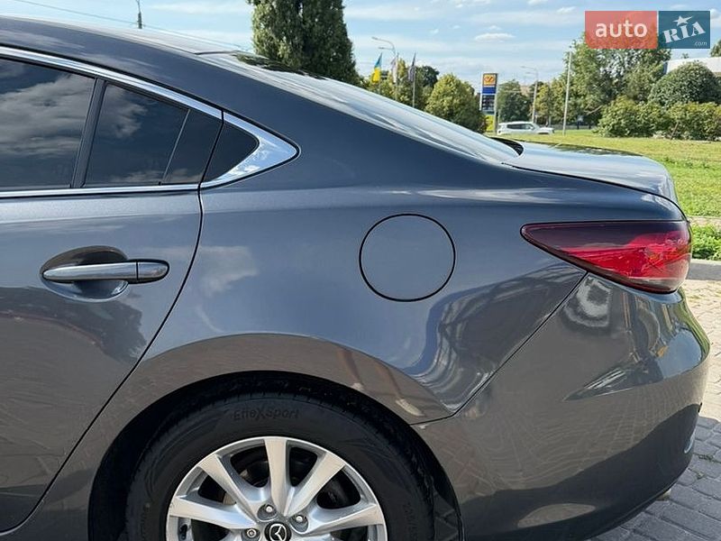 Седан Mazda 6 2015 в Зміїві