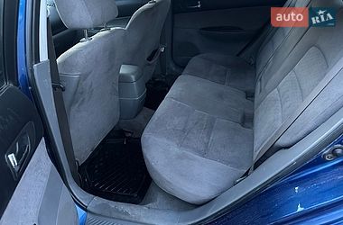 Седан Mazda 6 2003 в Яворові
