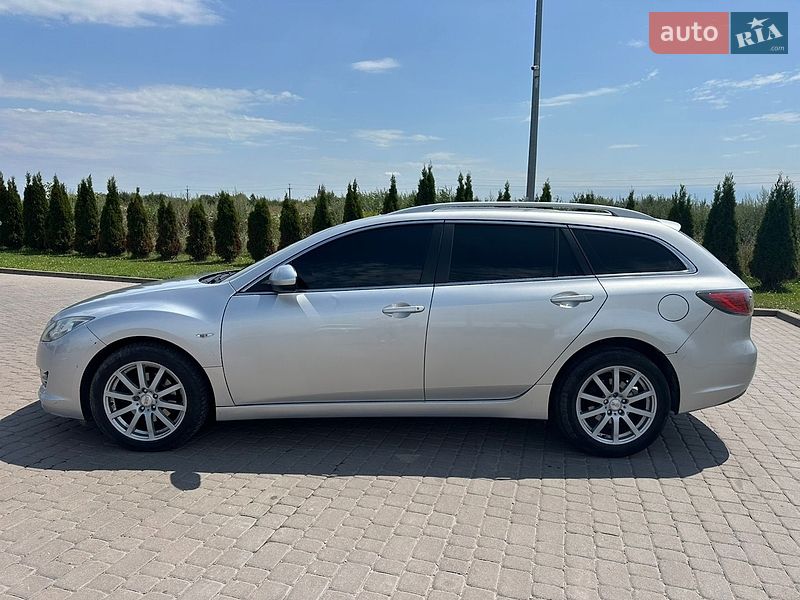 Универсал Mazda 6 2010 в Великих Мостах