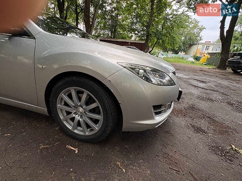 Универсал Mazda 6 2010 в Великих Мостах