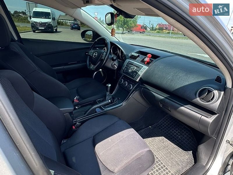 Универсал Mazda 6 2010 в Великих Мостах