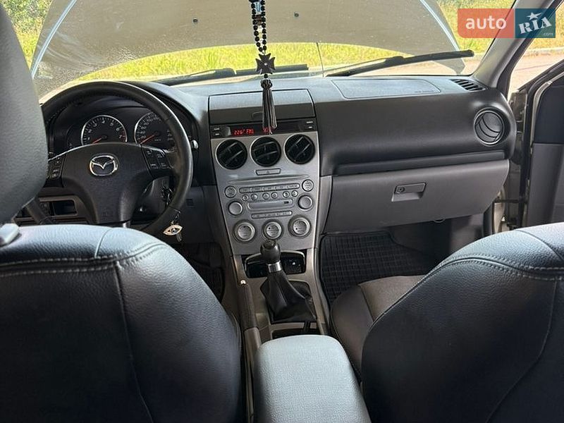 Седан Mazda 6 2005 в Днепре