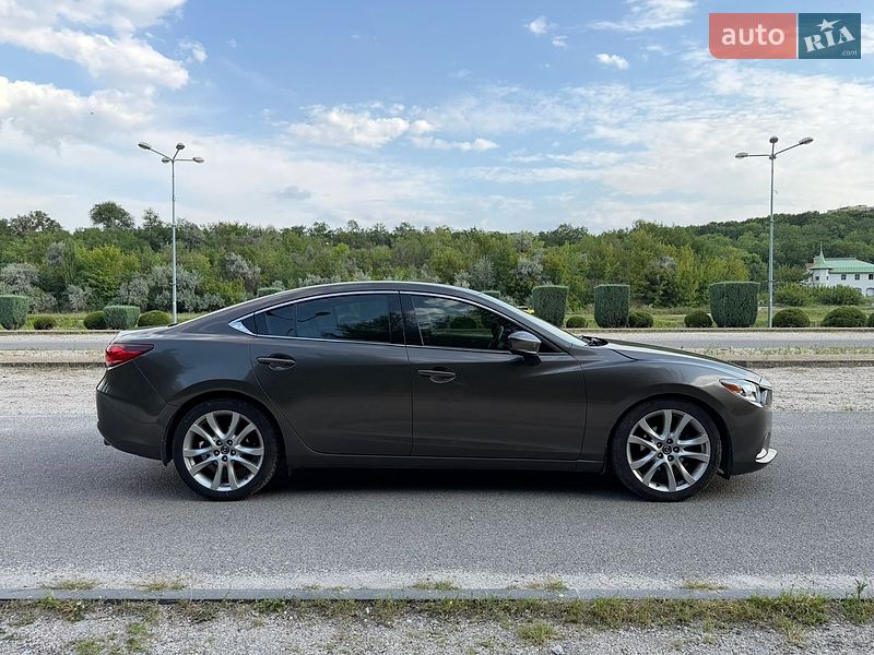 Седан Mazda 6 2016 в Днепре