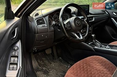 Седан Mazda 6 2016 в Днепре