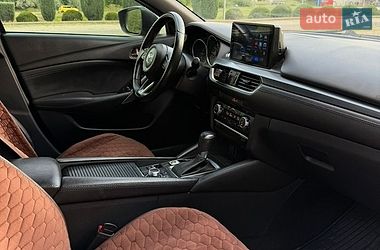 Седан Mazda 6 2016 в Днепре