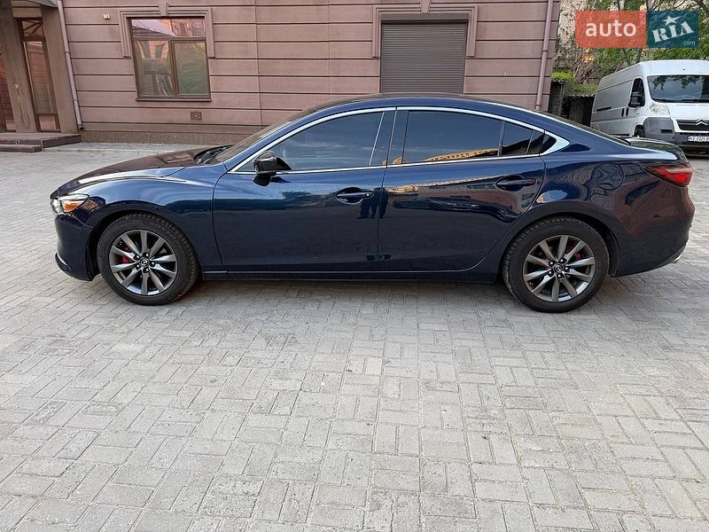 Седан Mazda 6 2018 в Днепре