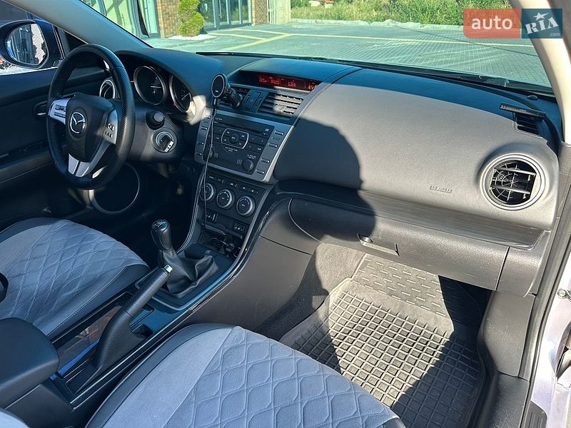 Лифтбек Mazda 6 2009 в Виннице