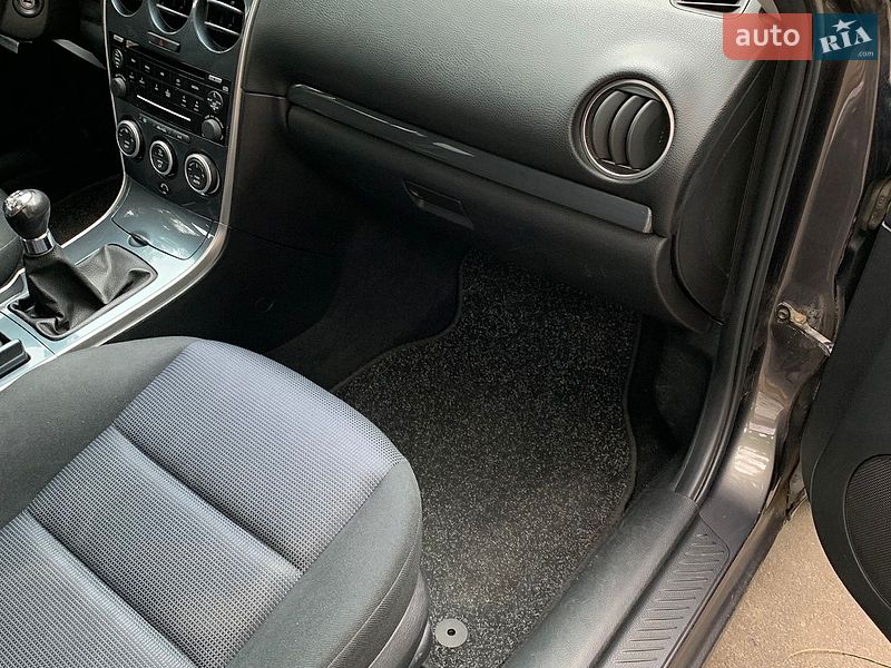 Універсал Mazda 6 2006 в Чернігові