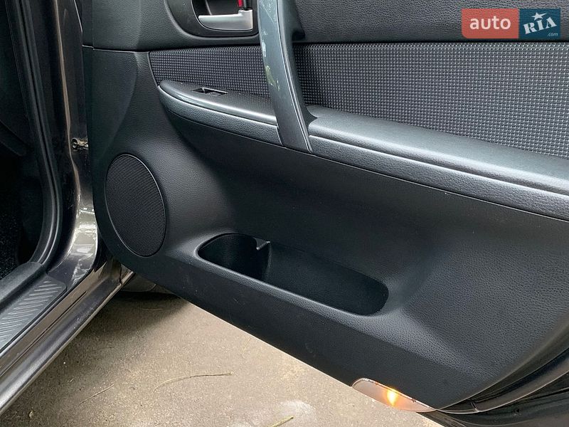 Універсал Mazda 6 2006 в Чернігові