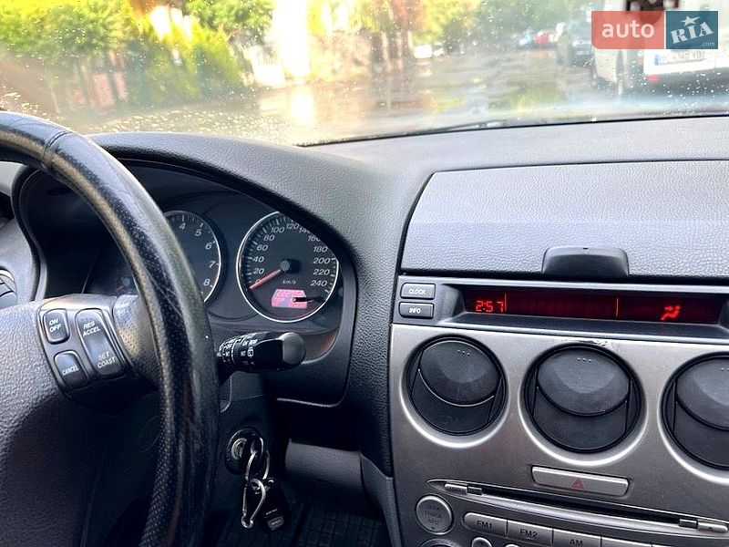 Ліфтбек Mazda 6 2002 в Львові
