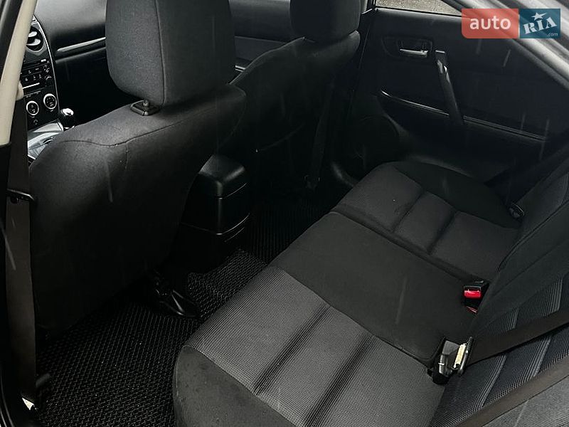 Лифтбек Mazda 6 2006 в Ивано-Франковске