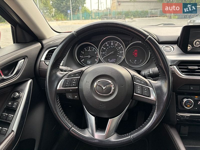 Седан Mazda 6 2015 в Черновцах