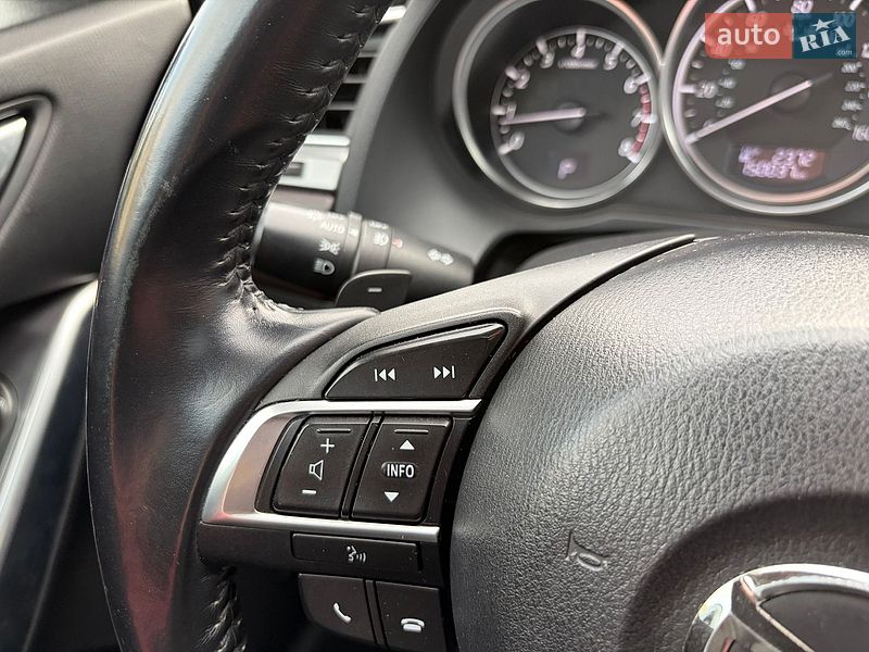 Седан Mazda 6 2015 в Черновцах