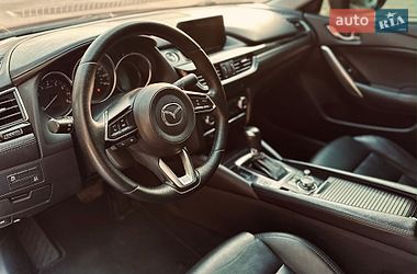 Седан Mazda 6 2016 в Киеве