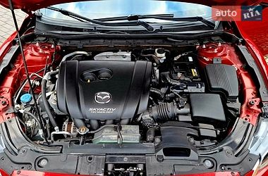 Седан Mazda 6 2016 в Киеве