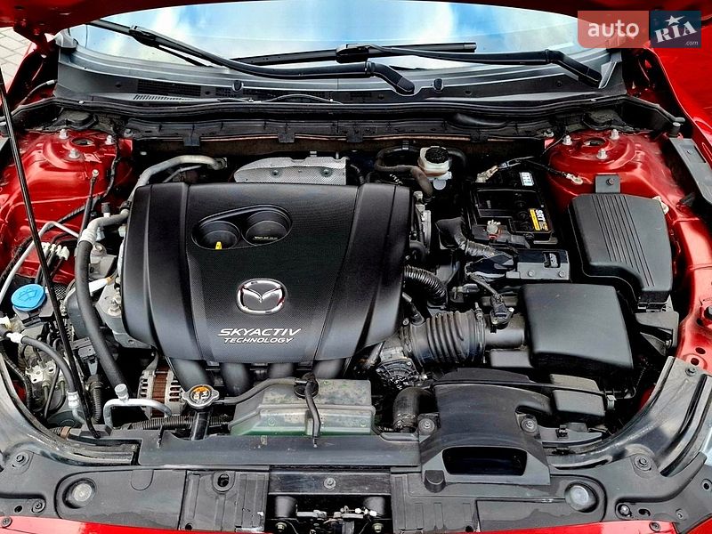 Седан Mazda 6 2016 в Киеве