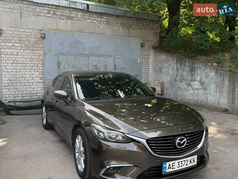 Mazda 6