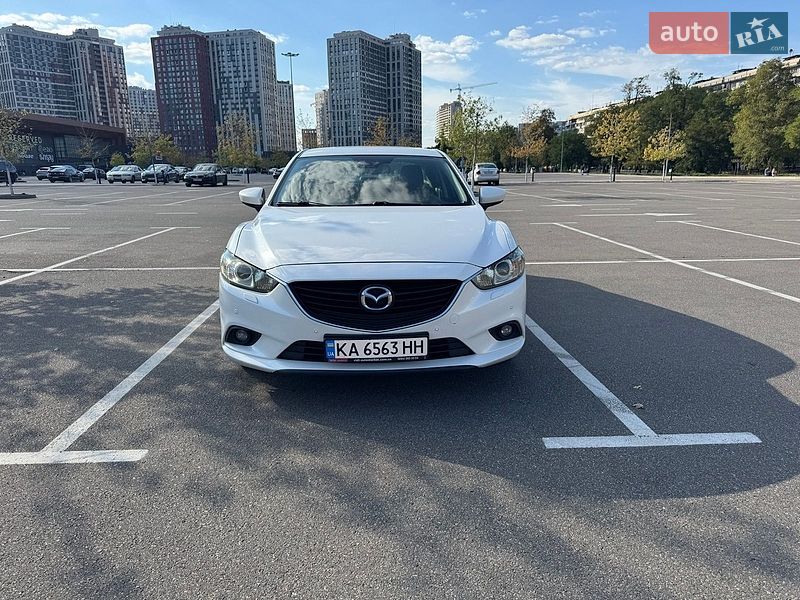 Седан Mazda 6 2014 в Киеве