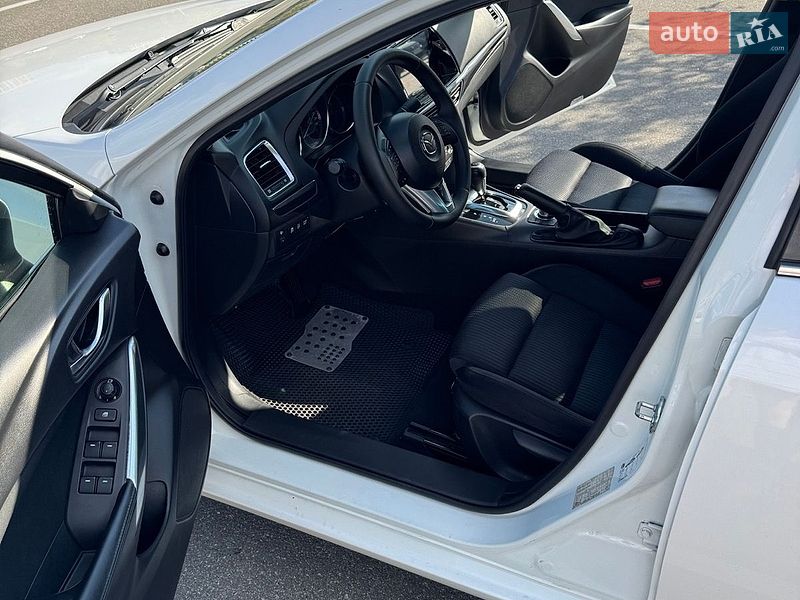 Седан Mazda 6 2014 в Киеве