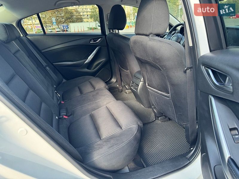 Седан Mazda 6 2014 в Киеве