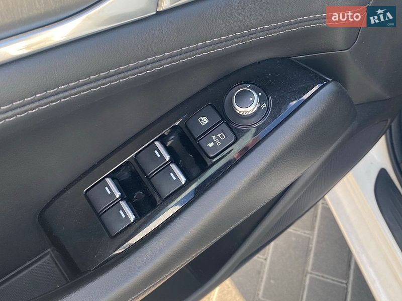 Седан Mazda 6 2019 в Киеве