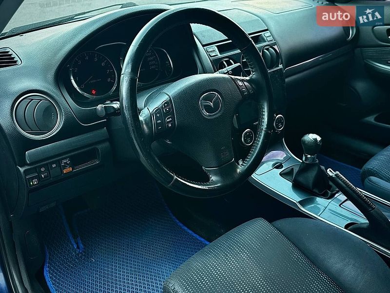Лифтбек Mazda 6 2005 в Николаеве