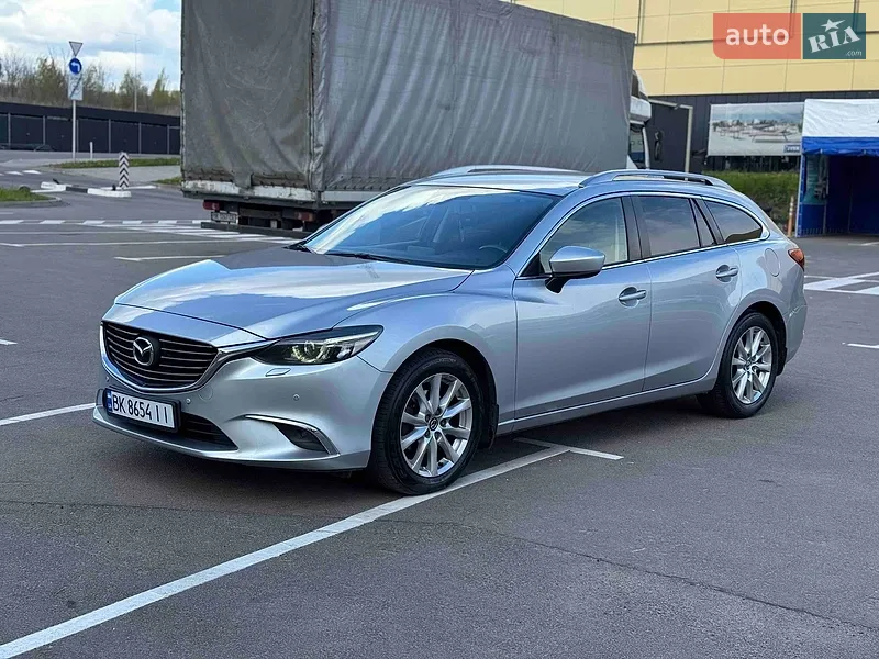Mazda 6