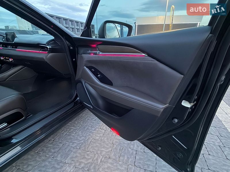 Седан Mazda 6 2019 в Львове