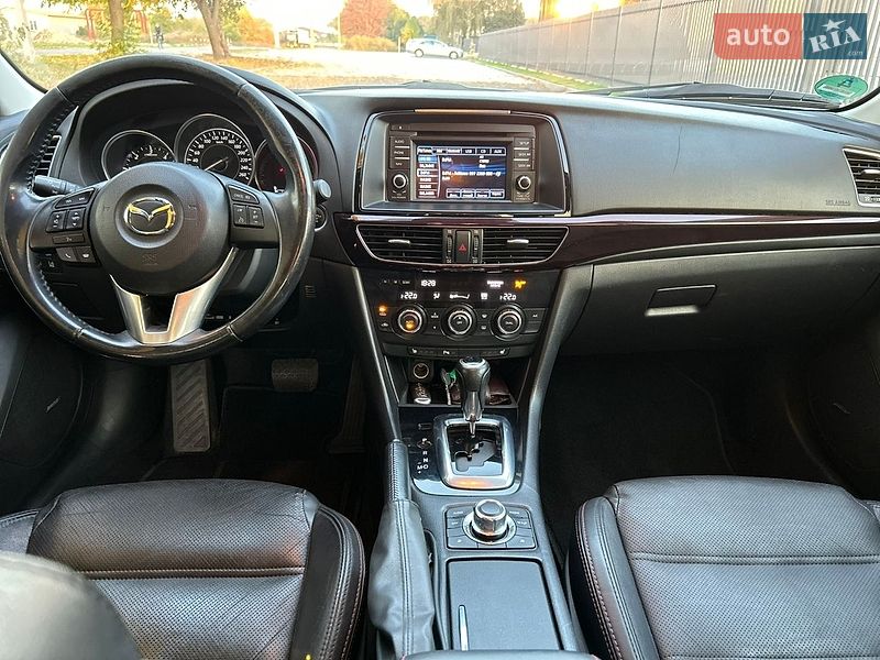 Седан Mazda 6 2014 в Луцке
