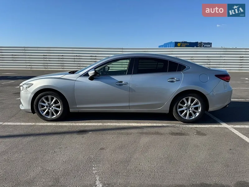 Mazda 6