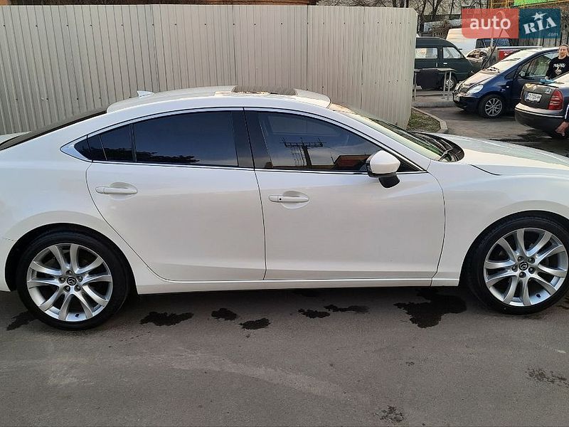 Седан Mazda 6 2014 в Киеве