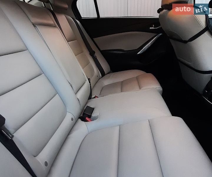 Седан Mazda 6 2014 в Киеве