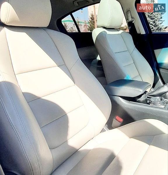 Седан Mazda 6 2014 в Киеве