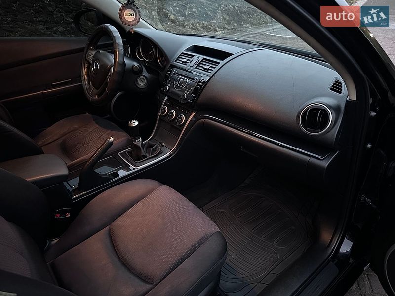 Універсал Mazda 6 2008 в Рівному