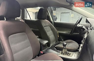 Універсал Mazda 6 2003 в Чернівцях