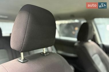 Універсал Mazda 6 2003 в Чернівцях