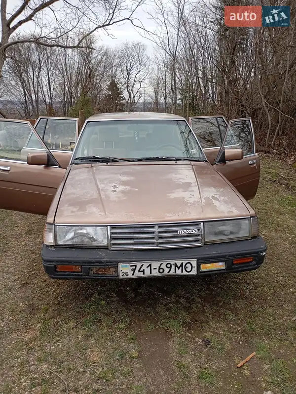 Mazda 929