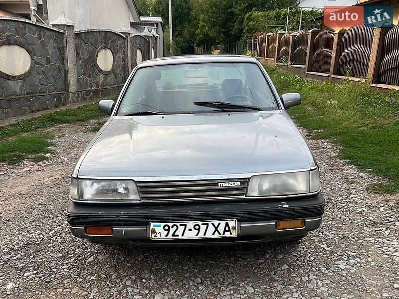 Седан Mazda 929 1991 в Чернівцях фото Седан Mazda 929 1991 в Чернівцях