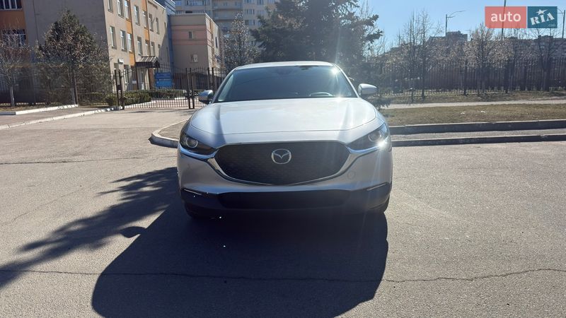 Позашляховик / Кросовер Mazda CX-30