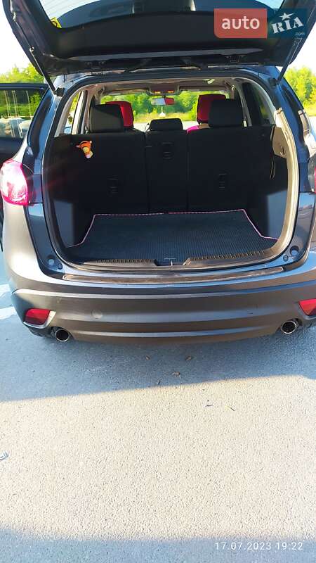 Внедорожник / Кроссовер Mazda CX-5 2014 в Каменец-Подольском