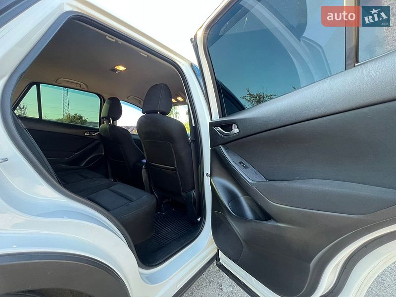 Внедорожник / Кроссовер Mazda CX-5 2012 в Новом Роздоле