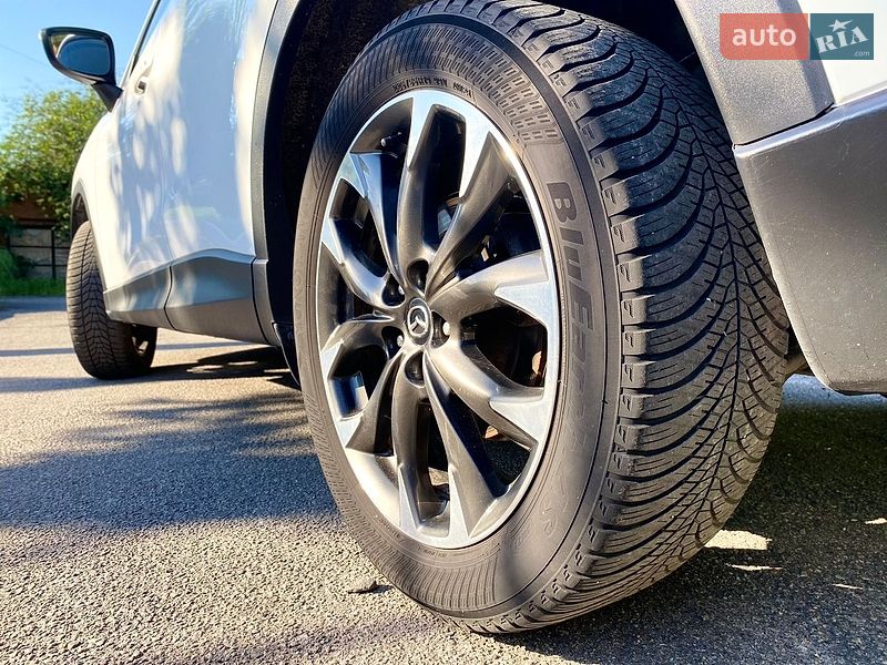 Внедорожник / Кроссовер Mazda CX-5 2015 в Первомайске