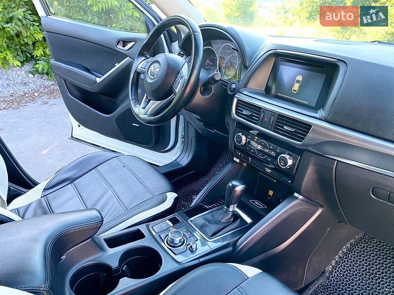 Внедорожник / Кроссовер Mazda CX-5 2015 в Первомайске