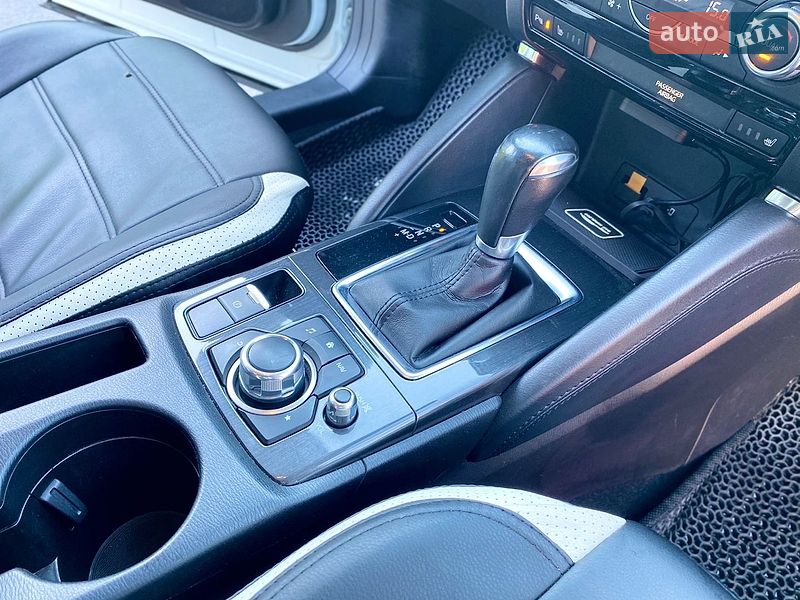 Внедорожник / Кроссовер Mazda CX-5 2015 в Первомайске