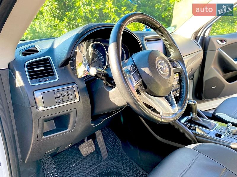 Внедорожник / Кроссовер Mazda CX-5 2015 в Первомайске